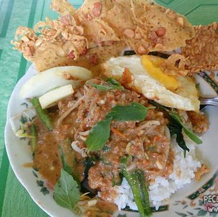 pecel kawi Hj Musilah