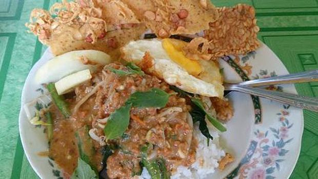 pecel kawi Hj Musilah