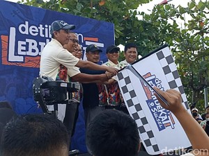 CEO detikNetwork-Ketua DPRD Makassar Buka Start Jalan Sehat detikSulsel