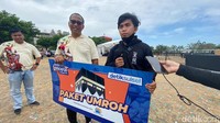 Rian, Pemenang undian hadiah satu paket umrah jalan sehat dalam rangka launching detikSulsel. (Urwatul Wutsqaa/detikSulsel)