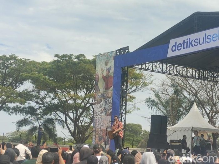 Penampilan Armada saat launching detikSulsel