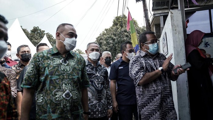 Rano Karno dan Ahmed Zaki semobil ke Tangerang