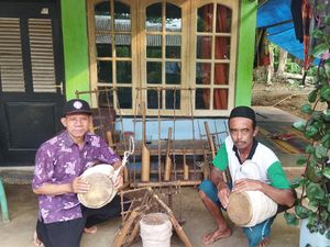 Sosok Surani, Seniman Dodod Agar Tetap Lestari di Pandegalang