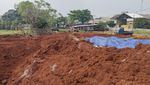 Potret Berkarung-karung Beras Kita Membusuk Dikubur di Depok