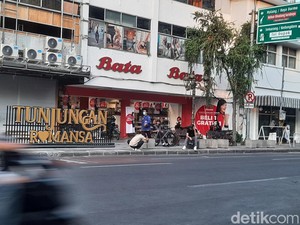 Tak Ada Lagi Fashion Street, Kini Jalan Tunjungan Sepi
