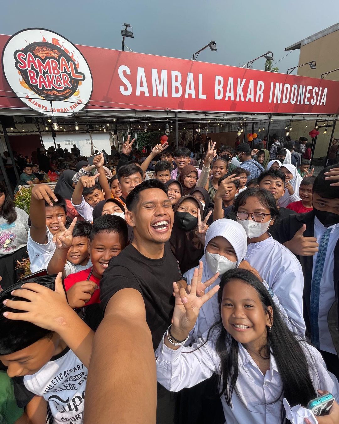 4 Bisnis Kuliner Artis dan Selebgram Terbaru yang Bikin Antrean Panjang!