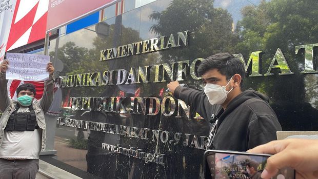 Aksi di depan Kominfo (Silvia-detikcom)
