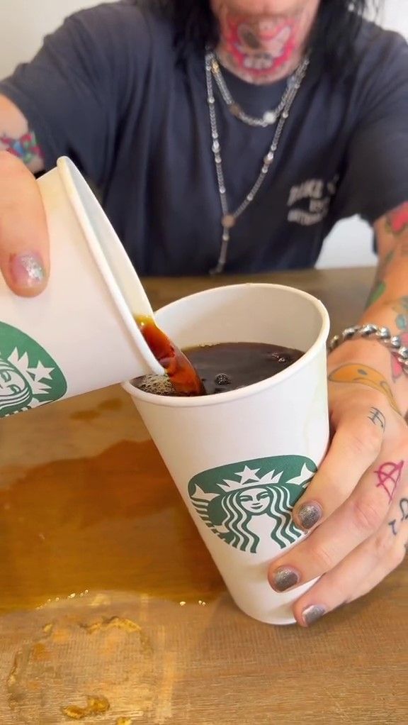 This Man Compares 3 Starbucks Glass Sizes, Here Are The Results