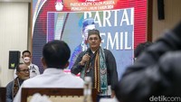 Farhat menegaskan, partainya serius untuk menjadi peserta Pemilu 2024. Serius nih?