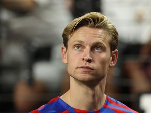 MU Siap Lunasi Utang Gaji Barcelona ke Frenkie de Jong