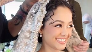 8 Baju Pernikahan Mutiara Baswedan, Gaun Resepsi Dirancang Anak Prabowo