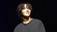 Tampil tanpa member BTS, J-Hope tetap menjukkan aksi maksimal. Foto: Rob Grabowski/Invision/AP/Rob Grabowski