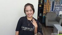 Jeje Slevew dikenal karena nongkrong bareng bocah-bocah Bojong Gede dan Citayam yang nongkrong di kawasan Sudirman. Foto: Ahsan/detikHOT