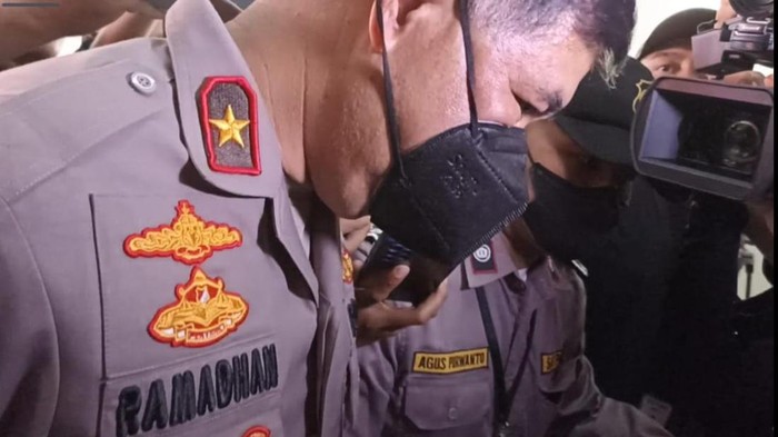 Karo Penmas Mabes Polri Brigjen Ahmad Ramadhan datangi Komnas HAM (Anggi/detikcom)