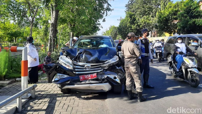 kecelakaan di surabaya