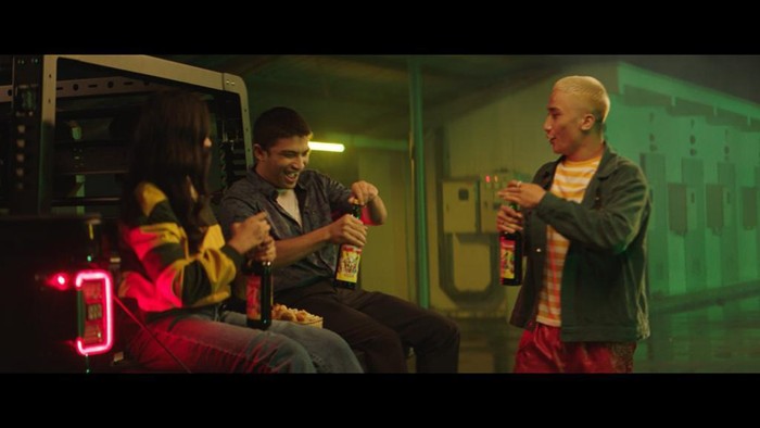 Anggur Kolesom sudah menjadi produk warisan lintas generasi yang merupakan minuman kesehatan dan berkhasiat bagi tubuh.