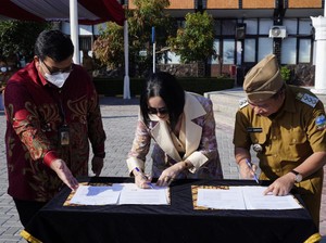 Pemkab Garut Gandeng Yayasan Poppy Dharsono Majukan Industri Kulit