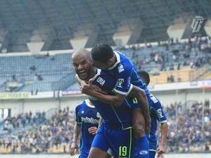 Sambutan Hangat di Samarinda untuk Persib Bandung