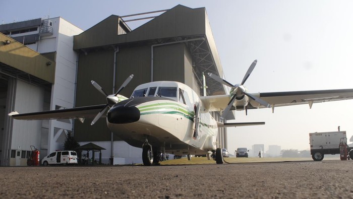 Pesawat NC212i yang menjalankan misi ferry flight ke Thailand