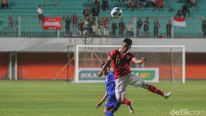 Timnas Indonesia U-16 menghadapi Timnas Filipina U-16 pada laga Grup A Piala AFF U-16 di Stadion Maguwoharjo, Sleman, Yogyakarta, Minggu (31/7/2022).