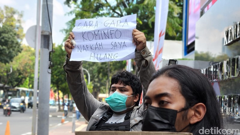 Protes ke Kominfo PayPal Diblokir