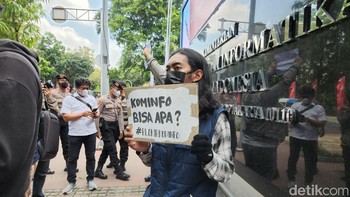 Dia pun mempertanyakan pemblokiran yang dilakukan Kominfo. Karena ini berkebalikan oleh niat pemerintah untuk mewudukan industri 4.0. Foto: Adi Fida Rahman/detikinet