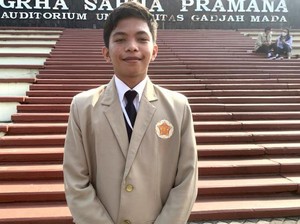 Raja Dinobatkan Jadi Mahasiswa Termuda UGM 2022, Begini Kisahnya