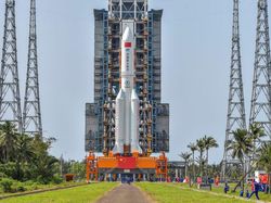 Seperti Ini Roket Long March 5B yang Jatuh Dekat Kalimantan