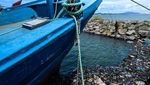 Duh... Pelabuhan di Aceh Ini Dikotori Sampah Plastik dan Limbah Minyak