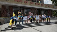 Kamis lalu, sebuah fasilitas yang menampung tahanan Ukraina di kota Olenivka, Donetsk, yang diduduki Rusia dibom dan menewaskan sedikitnya 50 orang.