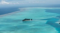 Untuk itu, Palau yang begitu mencintai alamnya berpikir keras untuk mendidik turis. Turis yang datang tidak boleh berlaku seenaknya, tapi justru harus ikut merawat dan menjaga Palau.