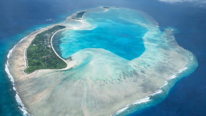 ROCK ISLANDS, PALAU - AUGUST 26: Aerial shots of the Rock Islands in Palau on August 26, 2015. (Photo by Benjamin Lowy/Getty Images)