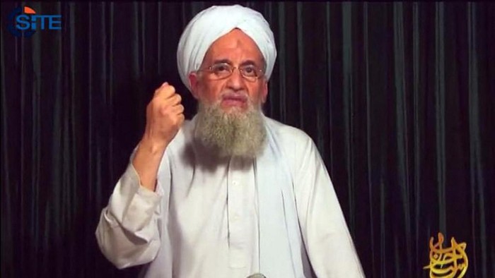 Pemimpin Al-Qaeda, Ayman al-Zawahiri dilaporkan tewas dalam serangan drone AS di Kabul, Afghanistan. Kematian Al-Zawahiri diumumkann oleh Presiden AS Joe Biden.