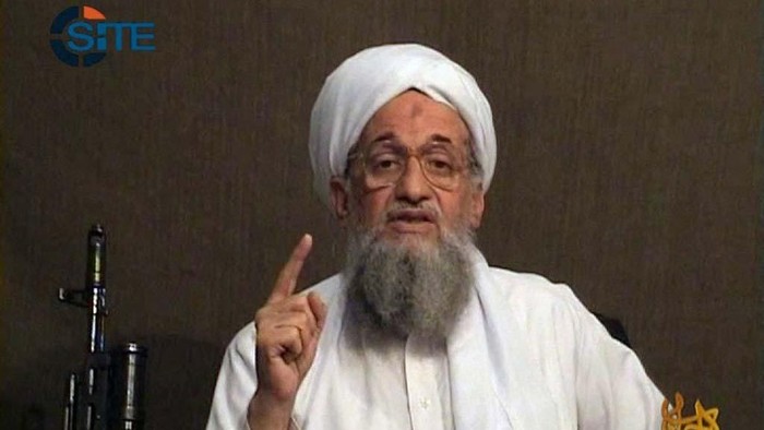 Pemimpin Al-Qaeda, Ayman al-Zawahiri dilaporkan tewas dalam serangan drone AS di Kabul, Afghanistan. Kematian Al-Zawahiri diumumkann oleh Presiden AS Joe Biden.