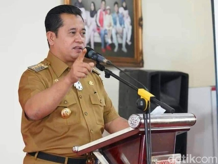 Bupati Banyuasin Askolani.