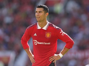 MU Disarankan Bantu Cristiano Ronaldo Cari Klub Baru