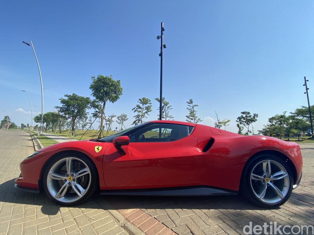 Ferrari 296 GTB