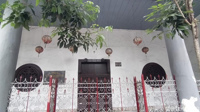 Jalan Gula di Surabaya sudah tak asing bagi pencinta sejarah dan fotografi. Jalan tersebut merupakan salah satu yang paling vintage di Kota Pahlawan.