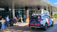 Begitupun dengan kapal, pemkab sudah berkoordinasi dengan ASDP dan Pelni untuk siapkan kapal perbantuan bagi wisatawan yang akan ke pulau. Mereka memastikan semuanya aman