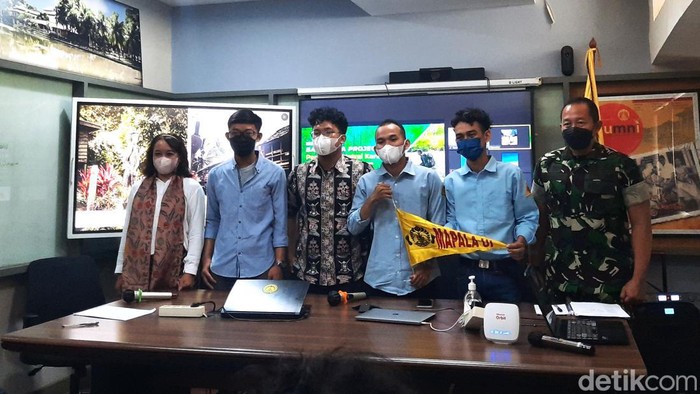 Mapala UI kampanyekan Pendakian Netral Karbon melalui program BAKA-RAYA PROJECT.