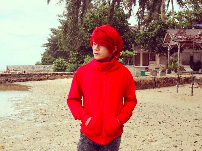 Marcel Radhival atau yang dikenal Pesulap Merah