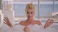 Seluruh film yang dibintangi oleh Margot Robbie, lebih dari setengahnya tampil sangat seksi dalam balutan pakaian dalam. Foto: Dok. Ist