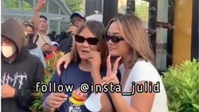 7 Adu Gaya Marion Jola Vs Kurma Citayam Fashion Week yang Disebut Mirip