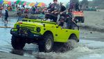 Memacu Adrenalin Naik Jeep di Pantai Parangkusumo