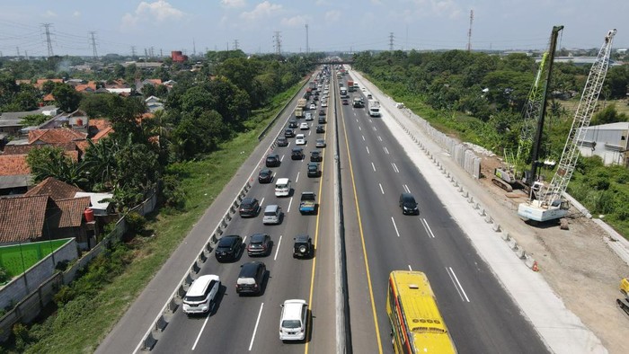 Pelebaran Tol Jakarta-Cikampek