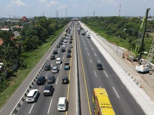 H-5 Natal, 102 Ribu Kendaraan Tinggalkan Jakarta Via Tol
