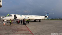 Pengembalian dua pesawat Bombardier CRJ-1000 dengan nomor registrasi PK-GRQ dan PK-GRN tersebut diberangkatkan pada pukul 09.00 WIB dari Bandara Internasional Soekarno-Hatta. Perjalanannya menuju MHIRJ Facility Service Centre, Tucson, Arizona, Amerika Serikat.