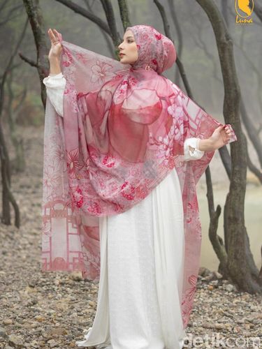 Rekomendasi merek hijab lokal terkenal bahan premium dari Luna Hijab.