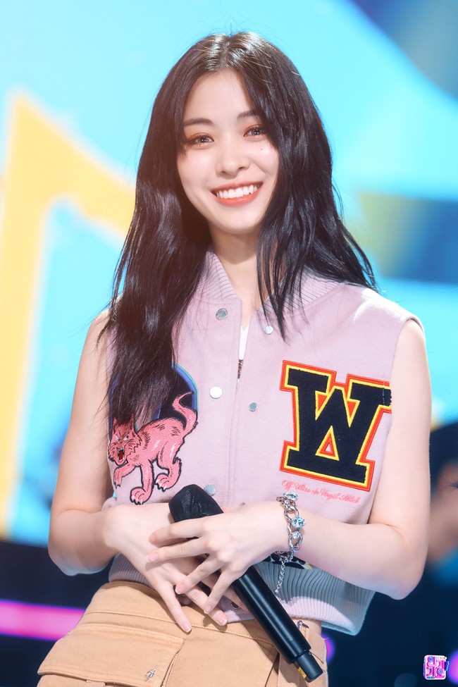 Selain cantik, Ryujin ITZY dikenal supel. Dia berteman dengan banyak idol KPop seperti Bang Chan Stray Kids, personel aespa, dan SinB VIVIZ. Foto: Instagram