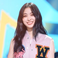 Selain cantik, Ryujin ITZY dikenal supel. Dia berteman dengan banyak idol KPop seperti Bang Chan Stray Kids, personel aespa, dan SinB VIVIZ. Foto: Instagram